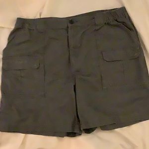 Men’s Croft and Barrow Cargo shorts